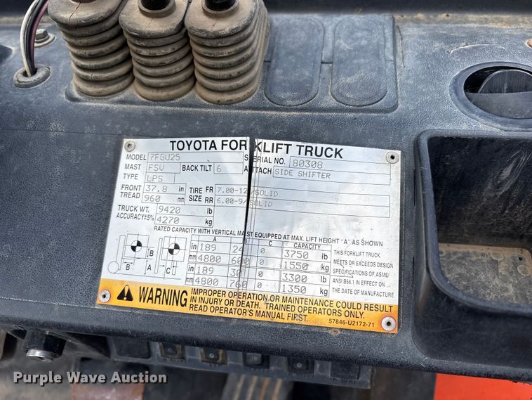 image for item ET0717 2006 Toyota 7FGU25 forklift
