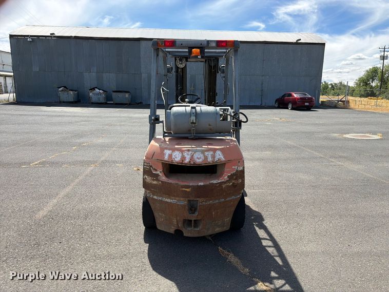 image for item ET0718 Toyota 7FGU25 forklift