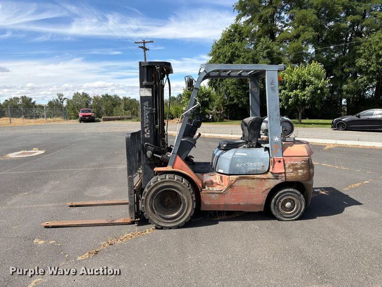 image for item ET0718 Toyota 7FGU25 forklift