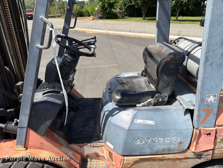 image for item ET0718 Toyota 7FGU25 forklift