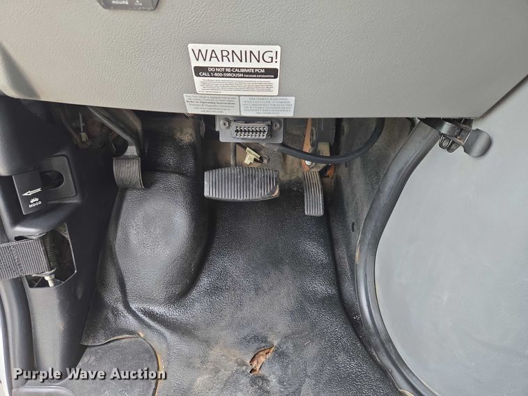 image for item ET5037 2018 Ford E450 refrigerated truck