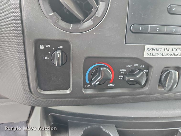 image for item ET5037 2018 Ford E450 refrigerated truck