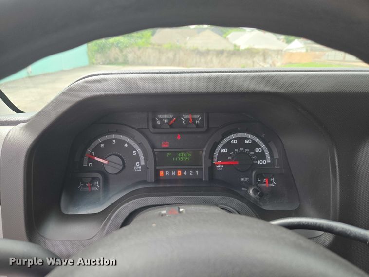 image for item ET5037 2018 Ford E450 refrigerated truck
