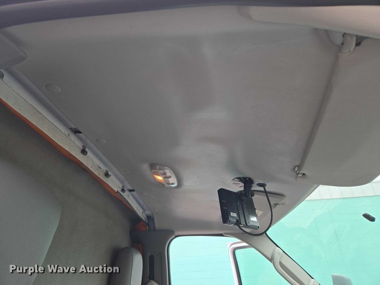 image for item ET5037 2018 Ford E450 refrigerated truck