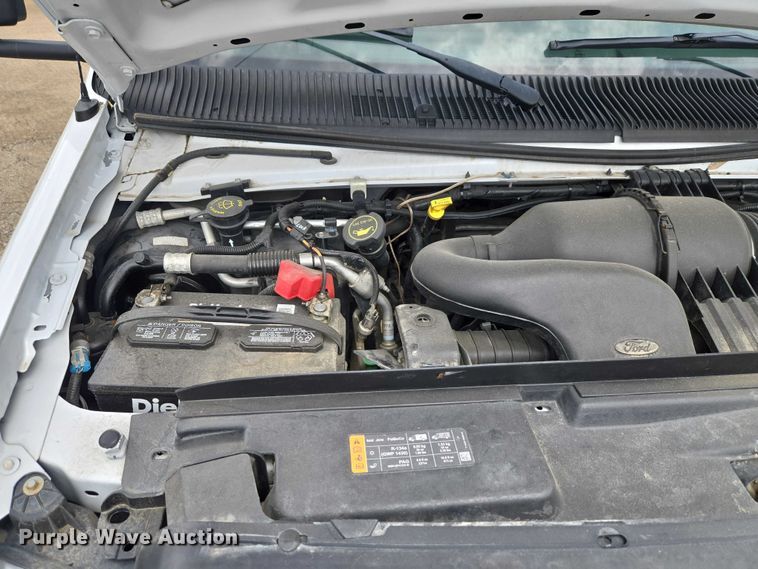 image for item ET5037 2018 Ford E450 refrigerated truck