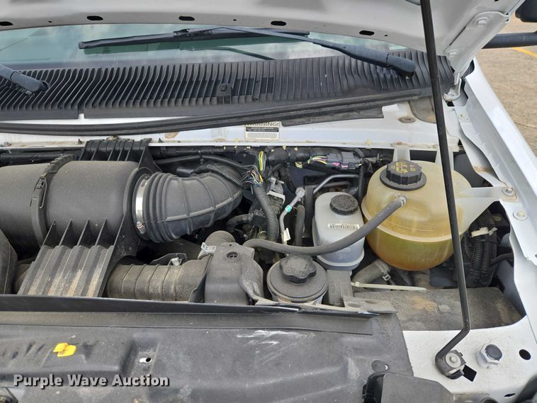 image for item ET5037 2018 Ford E450 refrigerated truck