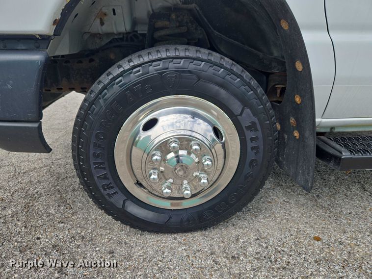 image for item ET5037 2018 Ford E450 refrigerated truck