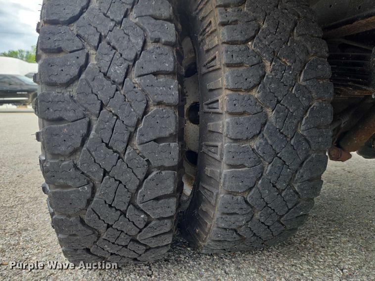 image for item ET5037 2018 Ford E450 refrigerated truck