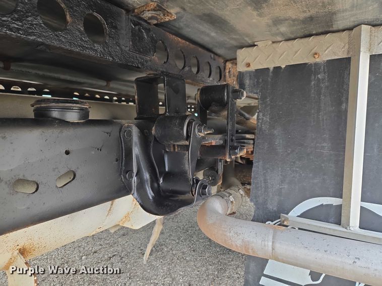 image for item ET5037 2018 Ford E450 refrigerated truck