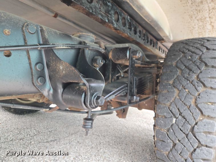 image for item ET5037 2018 Ford E450 refrigerated truck