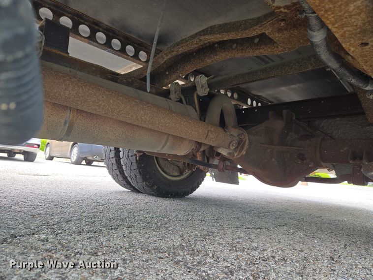 image for item ET5037 2018 Ford E450 refrigerated truck