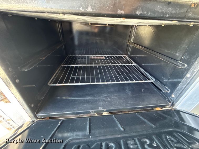image for item ET6371 2002 Freightliner MT45 Chassis food truck