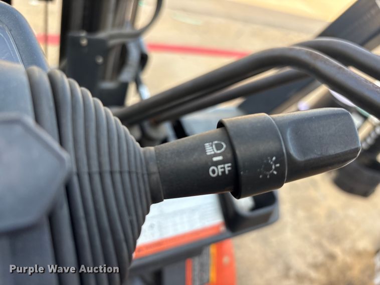 image for item EU0749 2004 Toyota 7FGU25 forklift