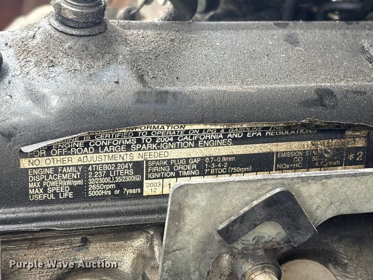 image for item EU0749 2004 Toyota 7FGU25 forklift