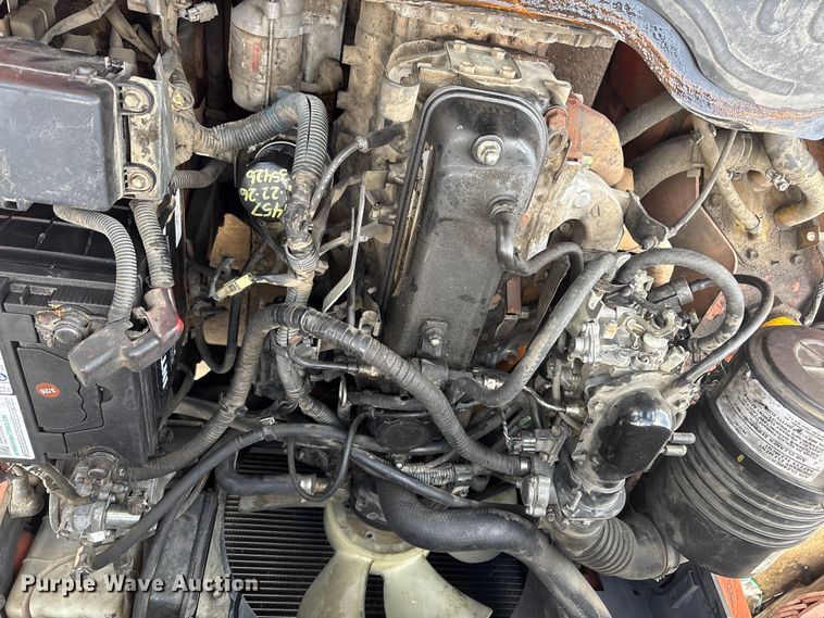 image for item EU0749 2004 Toyota 7FGU25 forklift