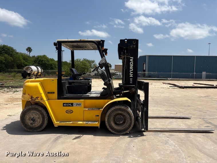 image for item EU0756 2014 Hyundai EQ60L7A forklift