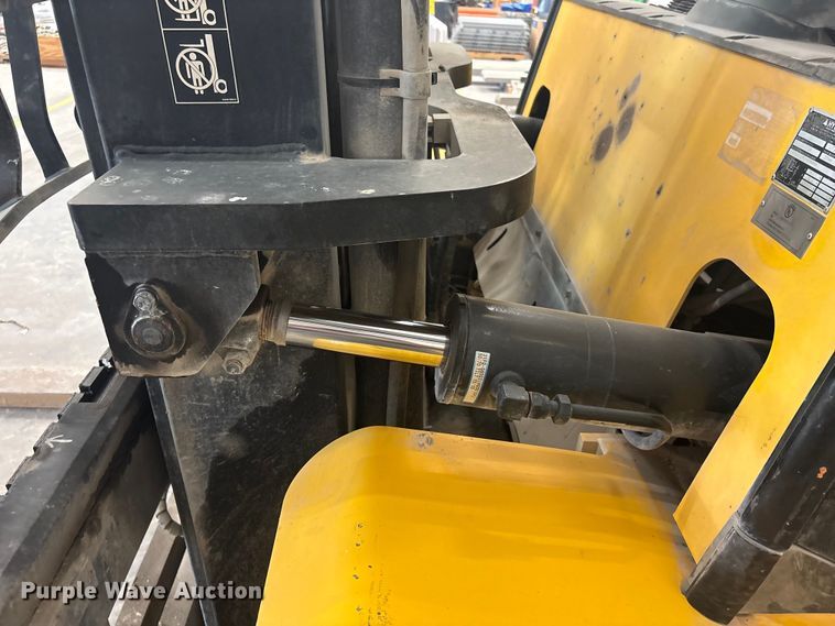 image for item EU0756 2014 Hyundai EQ60L7A forklift