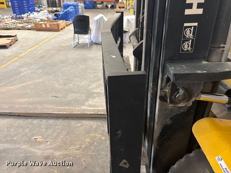 image for item EU0756 2014 Hyundai EQ60L7A forklift