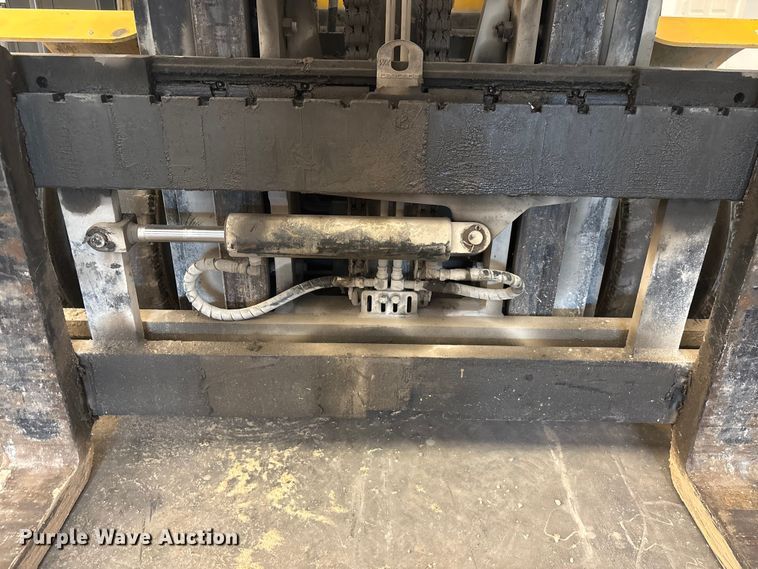 image for item EU0756 2014 Hyundai EQ60L7A forklift