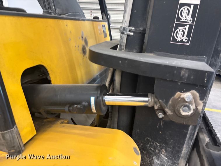 image for item EU0756 2014 Hyundai EQ60L7A forklift