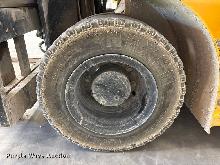 image for item EU0756 2014 Hyundai EQ60L7A forklift