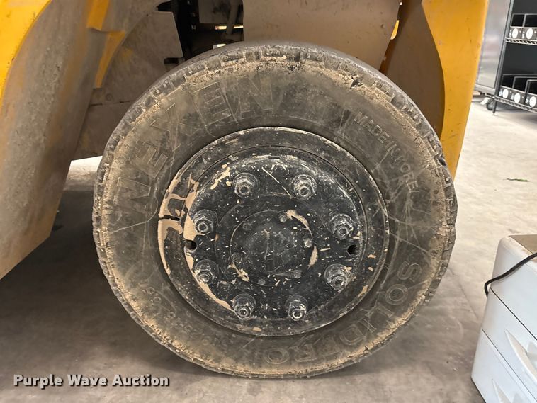 image for item EU0756 2014 Hyundai EQ60L7A forklift