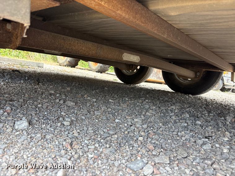 image for item EU5784 2003 S and H Trailers enclosed cargo trailer