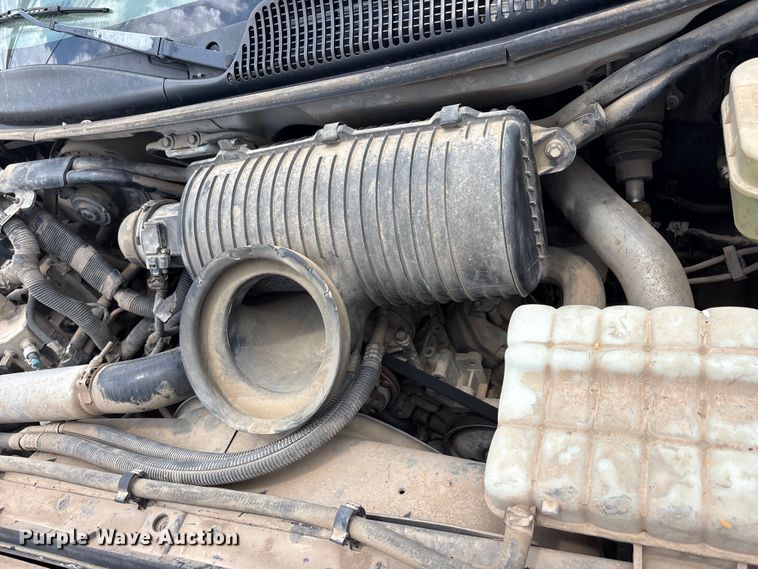 image for item EU5788 2007 Chevrolet C4 flatbed truck