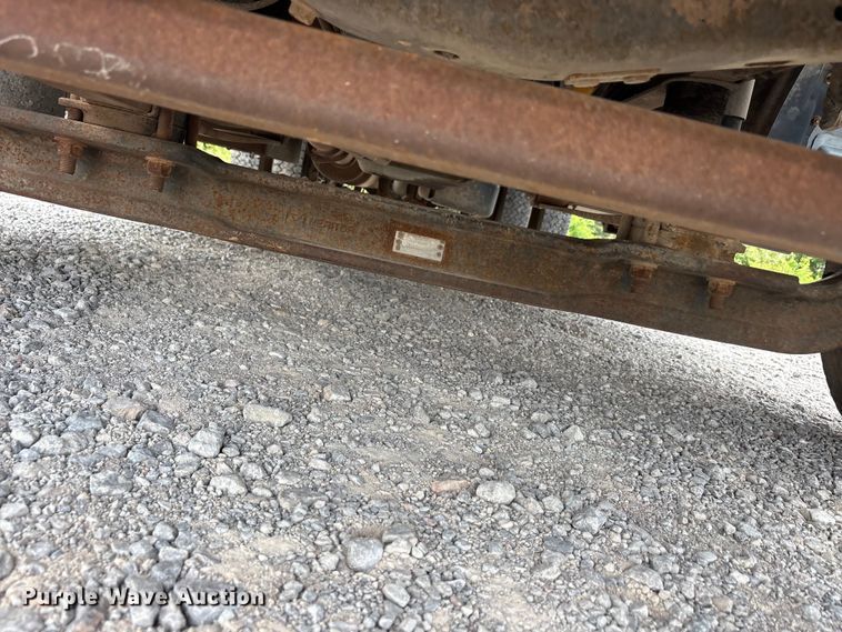 image for item EU5788 2007 Chevrolet C4 flatbed truck
