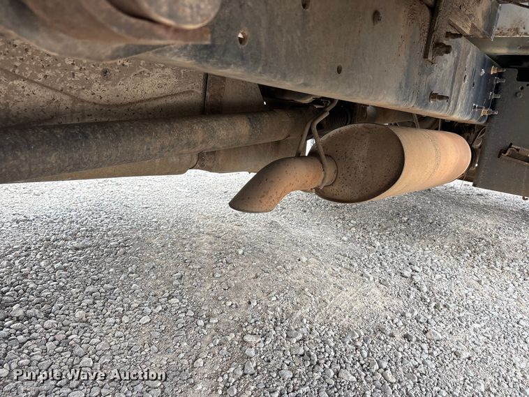 image for item EU5788 2007 Chevrolet C4 flatbed truck