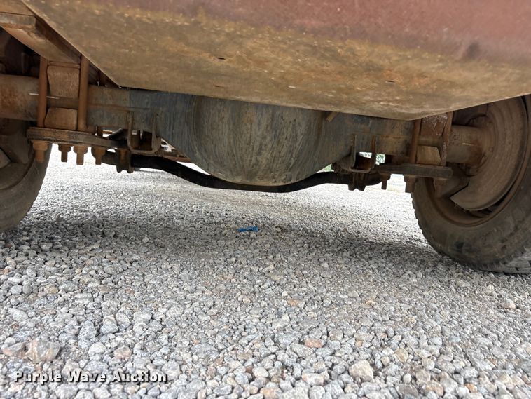 image for item EU5788 2007 Chevrolet C4 flatbed truck