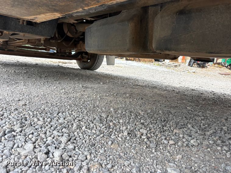 image for item EU5788 2007 Chevrolet C4 flatbed truck