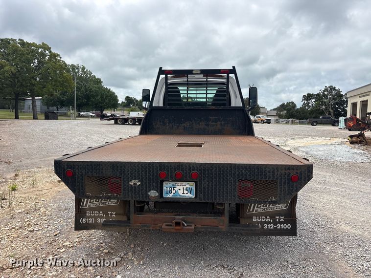 image for item EU5789 2007 Chevrolet C4 flatbed truck