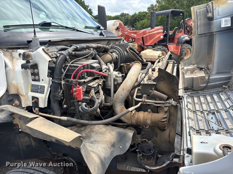 image for item EU5789 2007 Chevrolet C4 flatbed truck