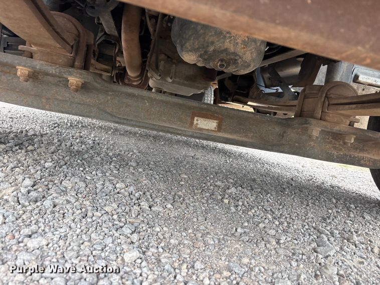 image for item EU5789 2007 Chevrolet C4 flatbed truck