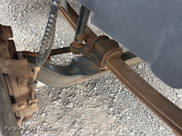 image for item EU5789 2007 Chevrolet C4 flatbed truck