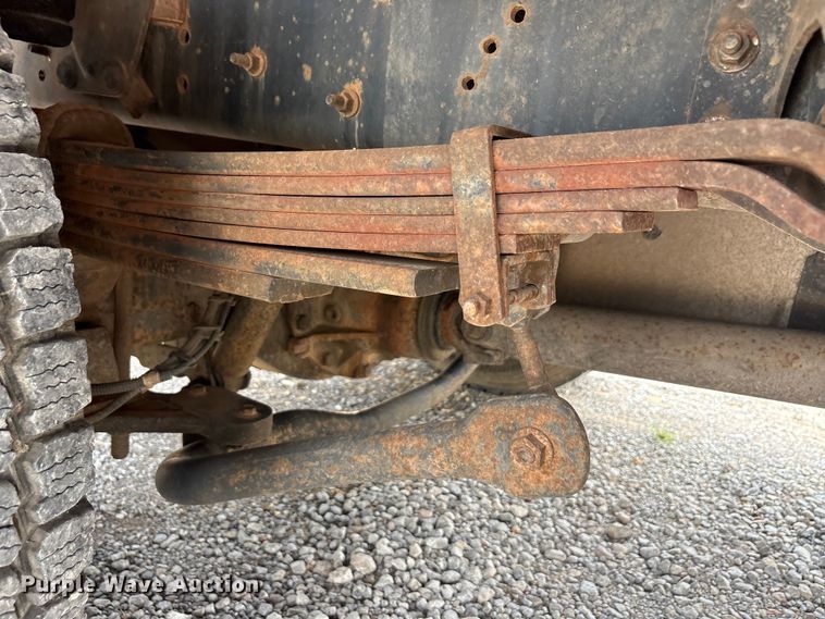 image for item EU5789 2007 Chevrolet C4 flatbed truck