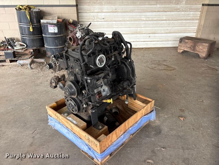 image for item EU5792 Cummins engine