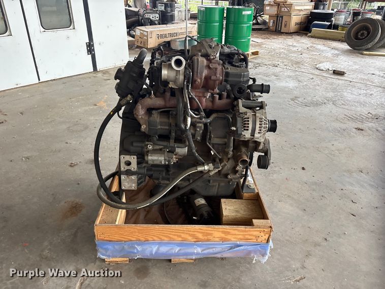 image for item EU5792 Cummins engine
