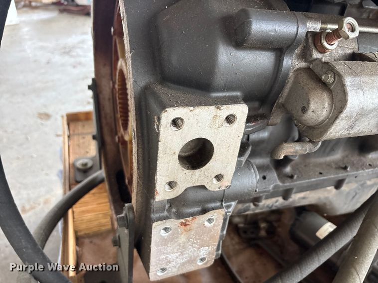 image for item EU5792 Cummins engine