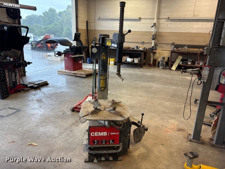 image for item EU5793 Cemb SM915ATI tire machine