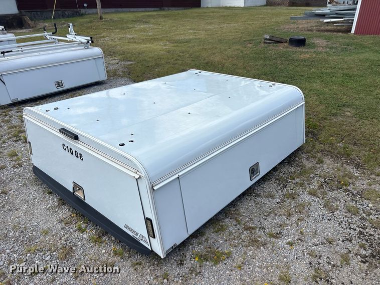 image for item EU5795 Are D376-23 pickup truck topper