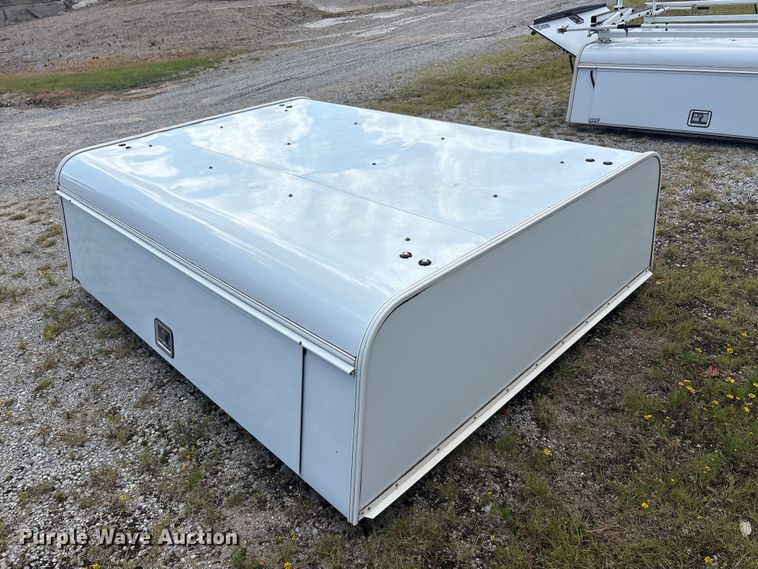 image for item EU5795 Are D376-23 pickup truck topper