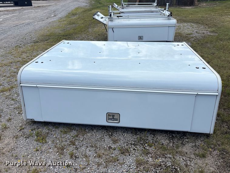 image for item EU5795 Are D376-23 pickup truck topper