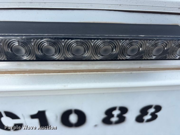 image for item EU5795 Are D376-23 pickup truck topper