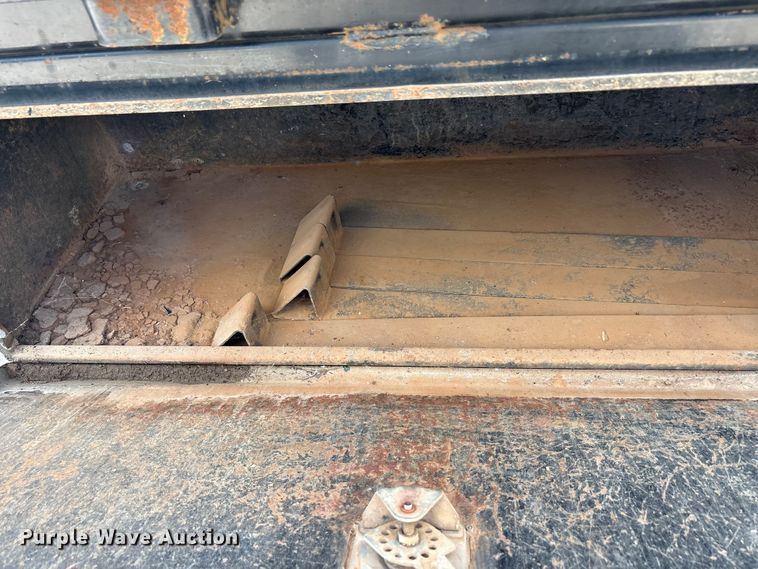 image for item EU5796 Pickup truck flatbed