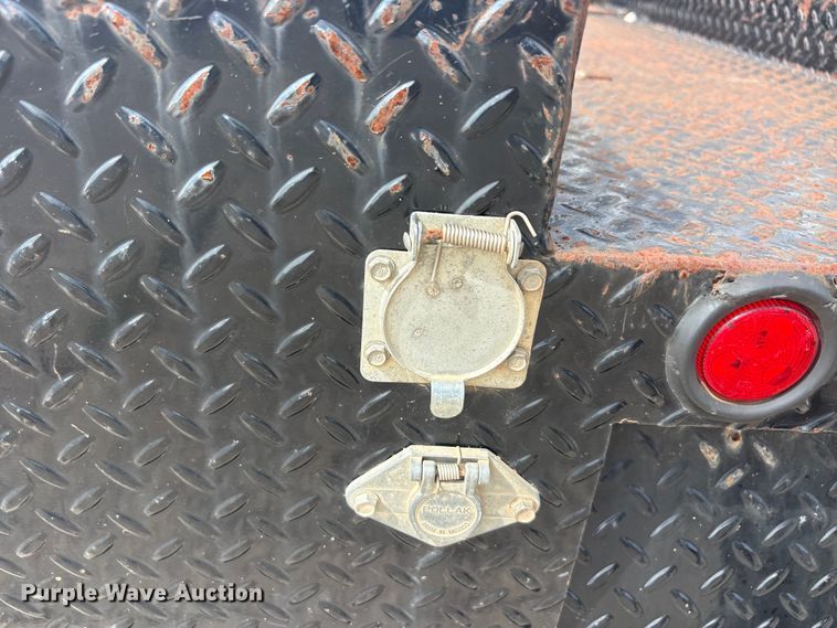 image for item EU5796 Pickup truck flatbed