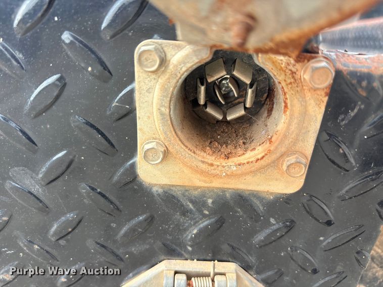 image for item EU5797 Pickup truck flatbed