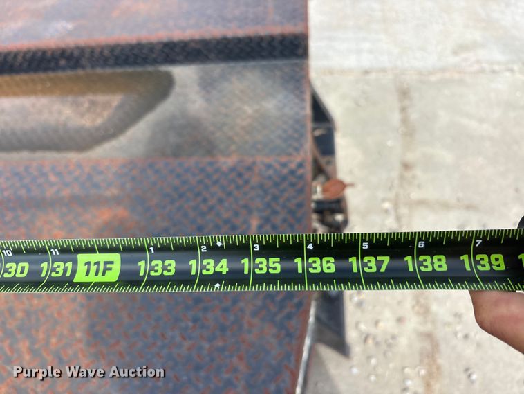 image for item EU5797 Pickup truck flatbed