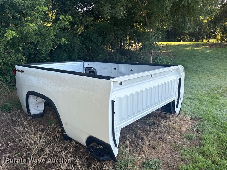 image for item EU5801 Pickup truck bed